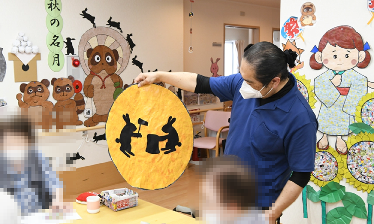 切り絵作りの様子